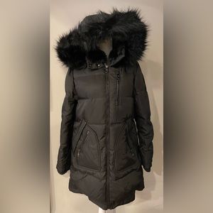VINCE CAMUTO HOODED PUFFER COAT